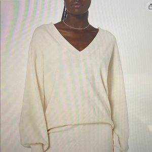 The Drop WhisperWhite Jogger Set. Size M